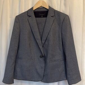 Pant suit Ann Taylor size 12 navy with grey and silver plaid pattern.